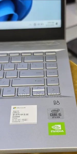New Laptop HP Pavilion 14 8GB Intel Core i5 SSD 512GB