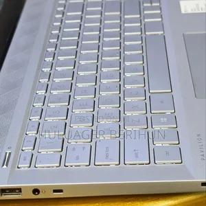 New Laptop HP Pavilion 14 8GB Intel Core i5 SSD 512GB