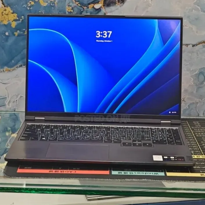 New Laptop Lenovo Legion 5 16GB AMD Ryzen 7 SSD 512GB