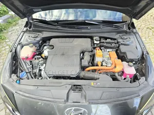 Hyundai Avante 2023 Gray