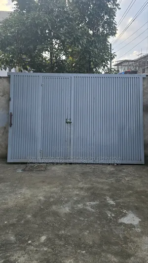 Gate Doors