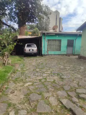 Space Rent for Car Sho Room Geraj and Other