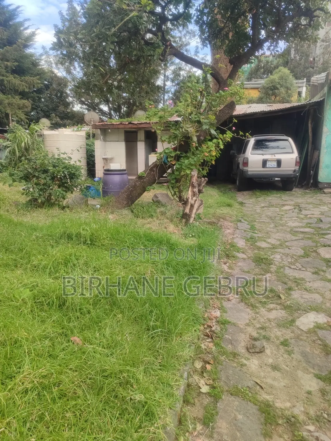 Space Rent for Car Sho Room Geraj and Other