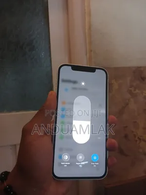 Apple iPhone 12 64 GB