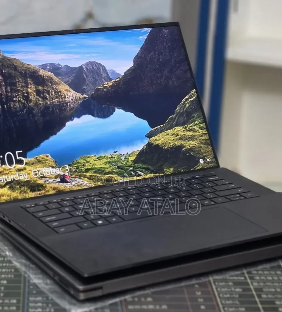 New Laptop Dell Precision 5570 16GB Intel Core i7 SSD 512GB