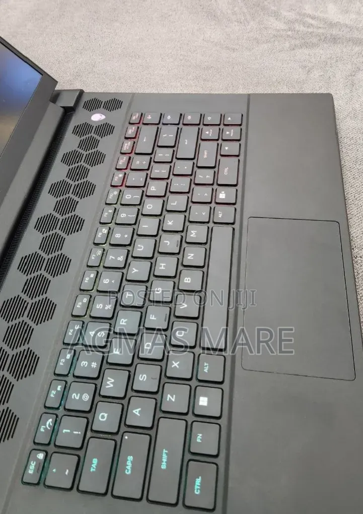 New Laptop Alienware M16 R1 16GB AMD Ryzen 9 SSD 1T