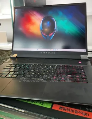 New Laptop Alienware M16 R1 16GB AMD Ryzen 9 SSD 1T