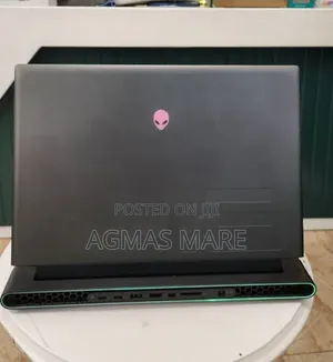 New Laptop Alienware M16 R1 16GB AMD Ryzen 9 SSD 1T