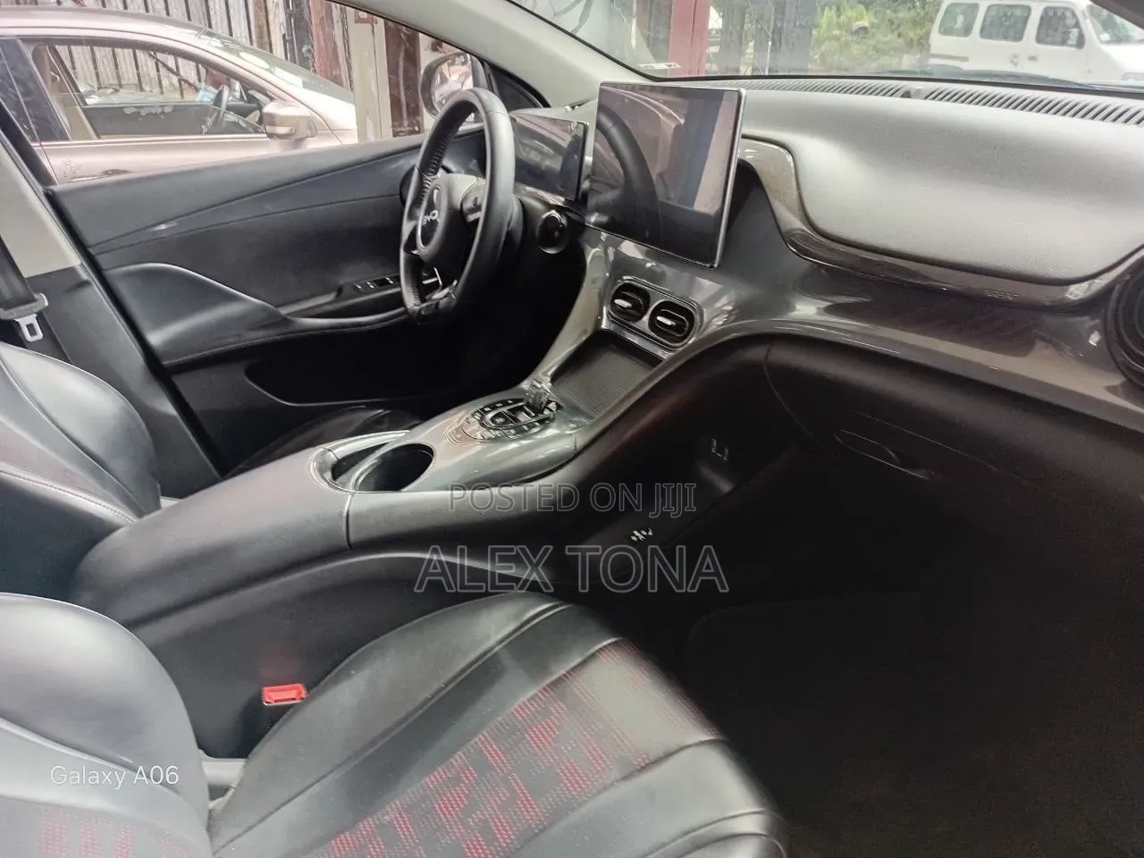 BYD E2 43 kWh 94 hp FWD 2024 Gray