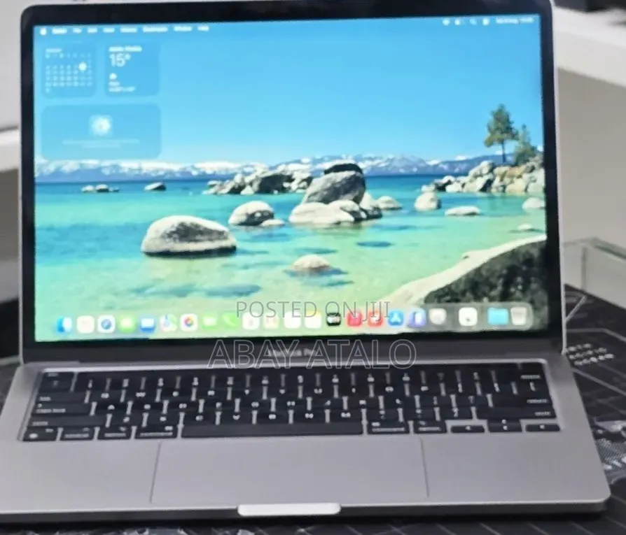 New Laptop Apple MacBook Air 2022 M2 16GB Apple M3 Pro SSD 256GB