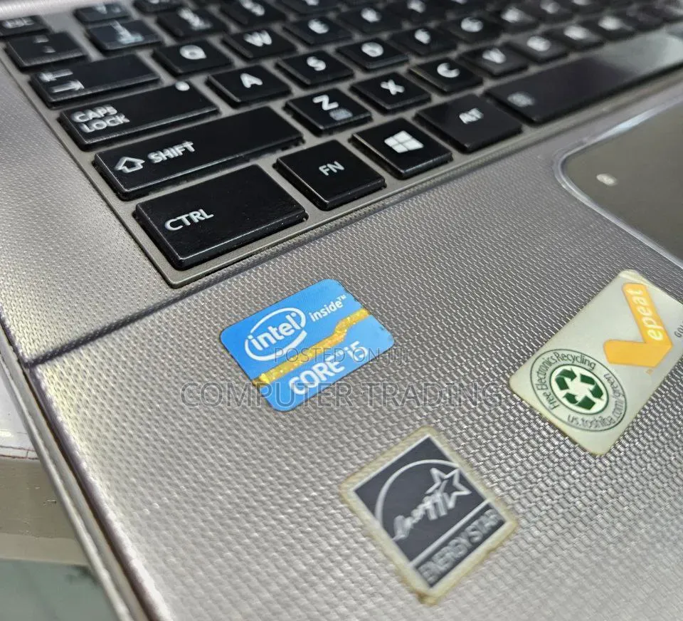 New Laptop Toshiba Satellite C55 4GB Intel Core i5 HDD 750GB