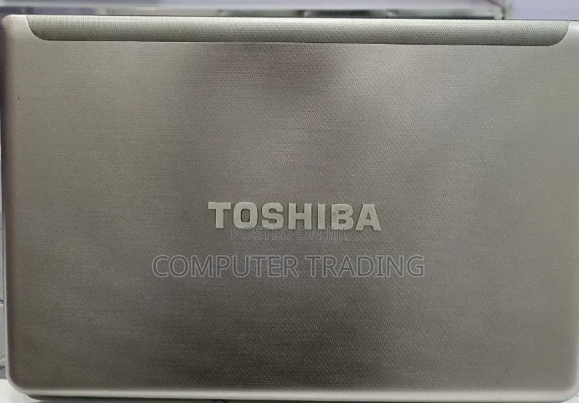 New Laptop Toshiba Satellite C55 4GB Intel Core i5 HDD 750GB