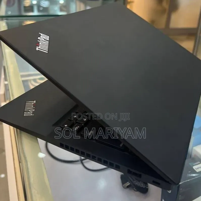 New Laptop Lenovo ThinkPad Yoga 16GB Intel Core 5 SSD 512GB