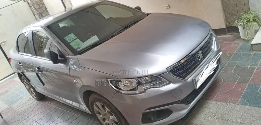 Peugeot 301 2019 Silver