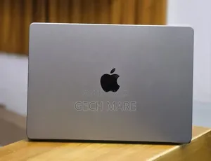 New Laptop Apple MacBook Pro 2021 M1 32GB Apple M1 Pro SSD 512GB