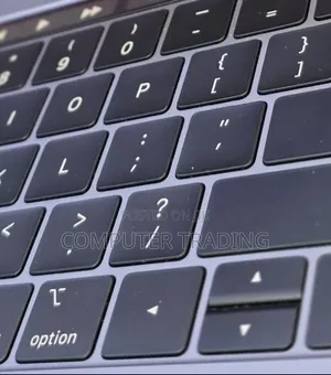 New Laptop Apple MacBook Pro 2019 16GB Intel Core i5 SSD 512GB