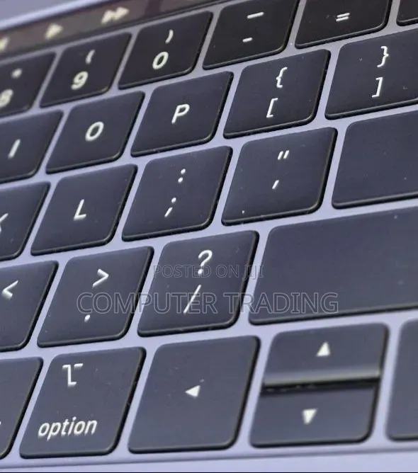 New Laptop Apple MacBook Pro 2019 16GB Intel Core i5 SSD 512GB