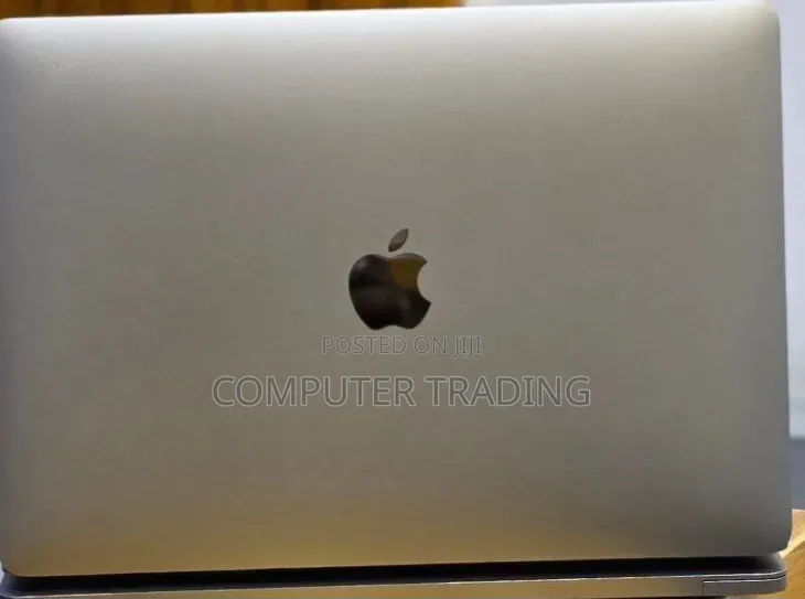 New Laptop Apple MacBook Pro 2019 16GB Intel Core i5 SSD 512GB