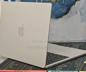 Laptop Apple MacBook Air 2022 M2 8GB Apple M2 SSD 256GB