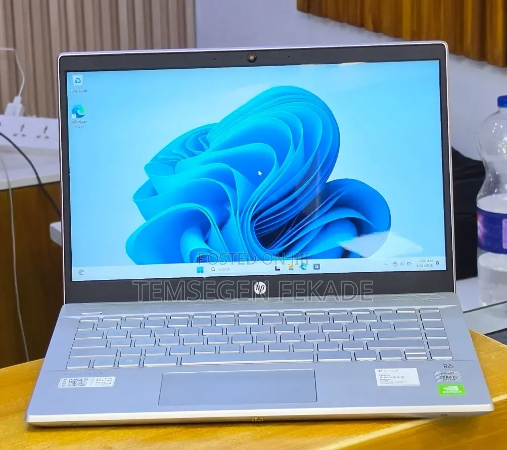 New Laptop HP Pavilion 14 8GB Intel Core i5 SSD 512GB
