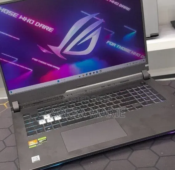 New Laptop Asus ROG Strix G18 16GB AMD Ryzen 9 SSD 1T