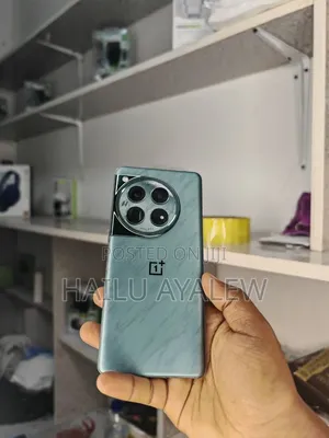 New OnePlus 12 512 GB Gold
