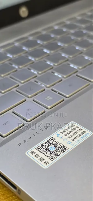 New Laptop HP Pavilion 14 8GB Intel Core i5 SSD 512GB