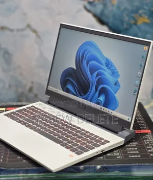 New Laptop Dell G15 5510 16GB AMD Ryzen 7 SSD 512GB