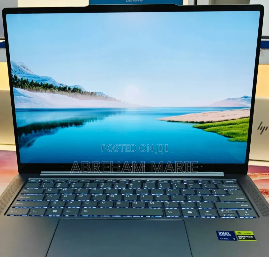 New Laptop Lenovo Yoga 9 32GB Intel Core Ultra 9 SSD 512GB