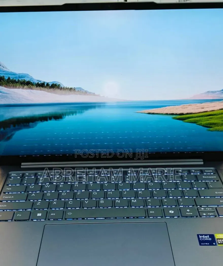 New Laptop Lenovo Yoga 9 32GB Intel Core Ultra 9 SSD 512GB