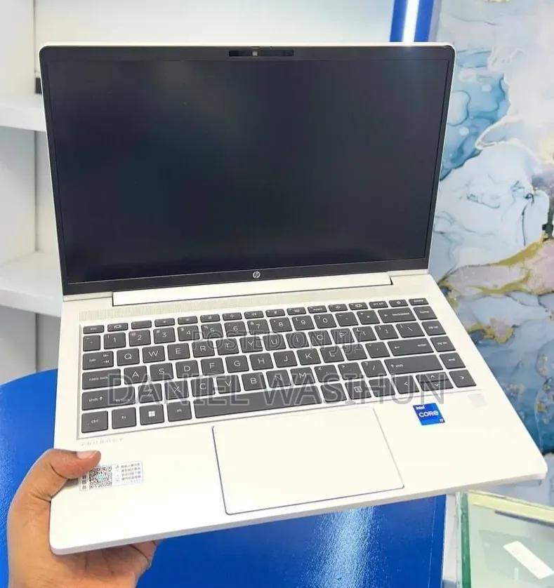 New Laptop HP ProBook X360 435 G10 16GB Intel Core i7 SSD 1T