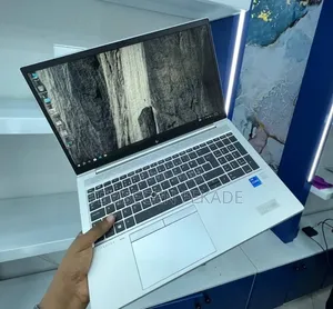 New Laptop HP EliteBook 850 G8 16GB Intel Core i5 SSD 512GB