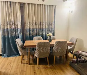 Dinning Table With Chairs