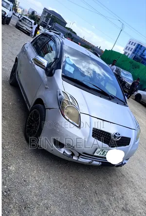 Toyota Yaris 1.0 Eco 2007 Silver