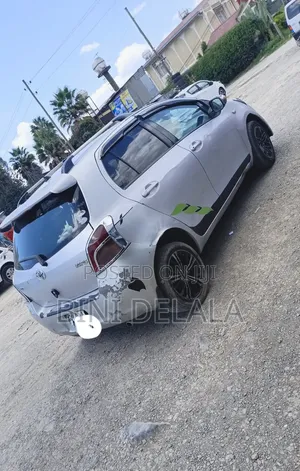 Toyota Yaris 1.0 Eco 2007 Silver
