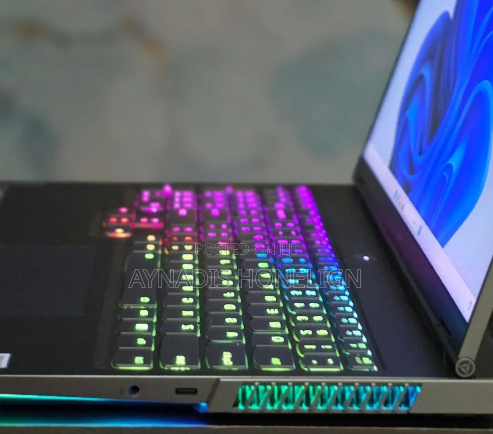 New Laptop Lenovo Legion 9 32GB AMD Ryzen 9 SSD 1T