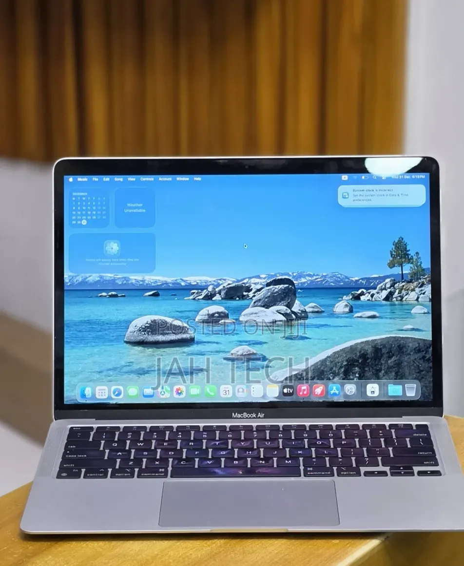 New Laptop Apple MacBook Air 2020 M1 8GB Apple M1 SSD 256GB