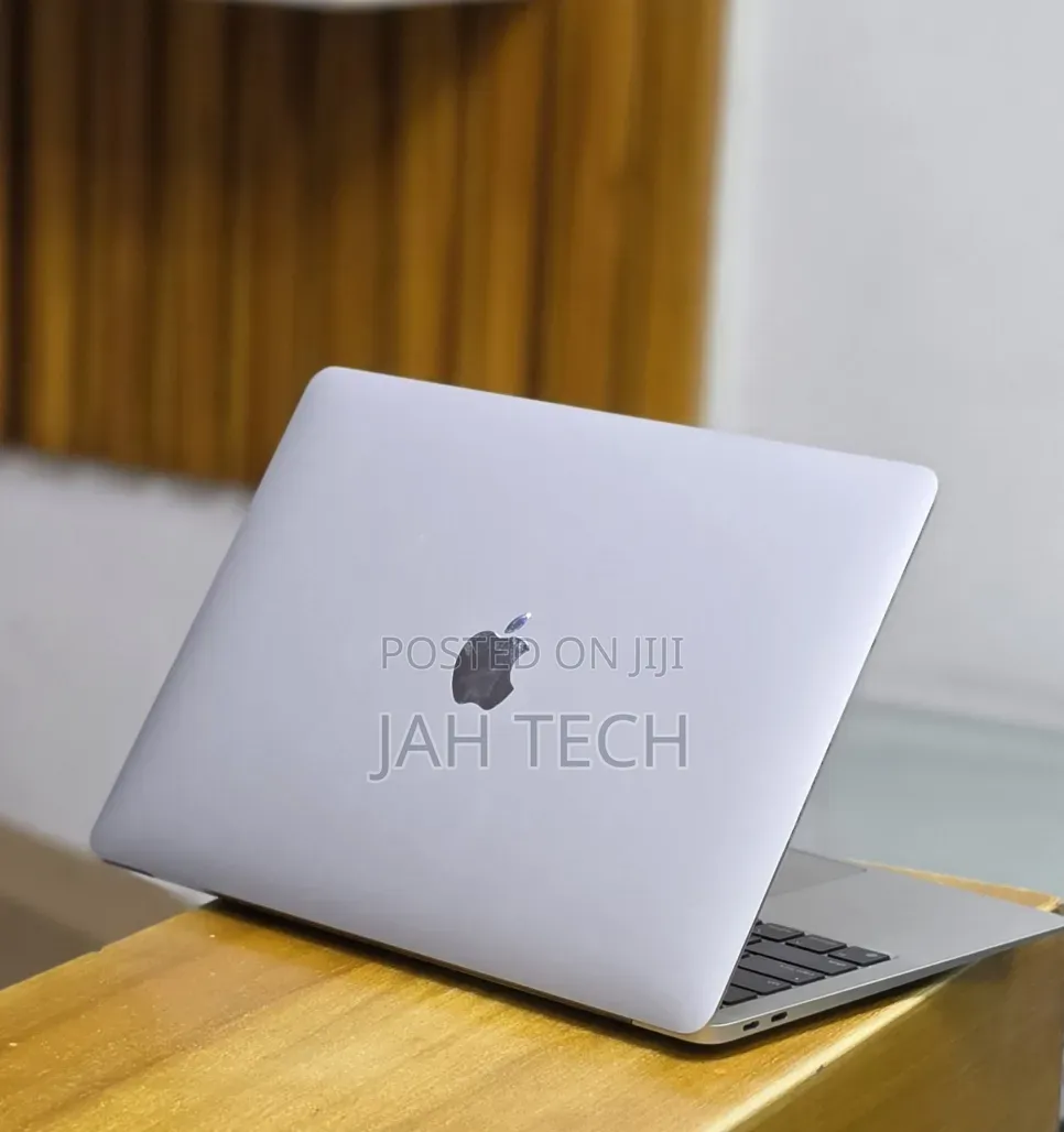 New Laptop Apple MacBook Air 2020 M1 8GB Apple M1 SSD 256GB