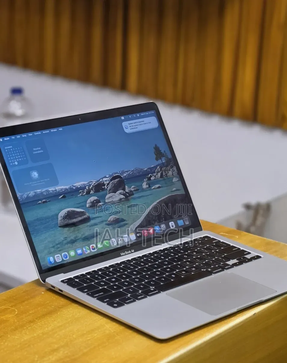 New Laptop Apple MacBook Air 2020 M1 8GB Apple M1 SSD 256GB