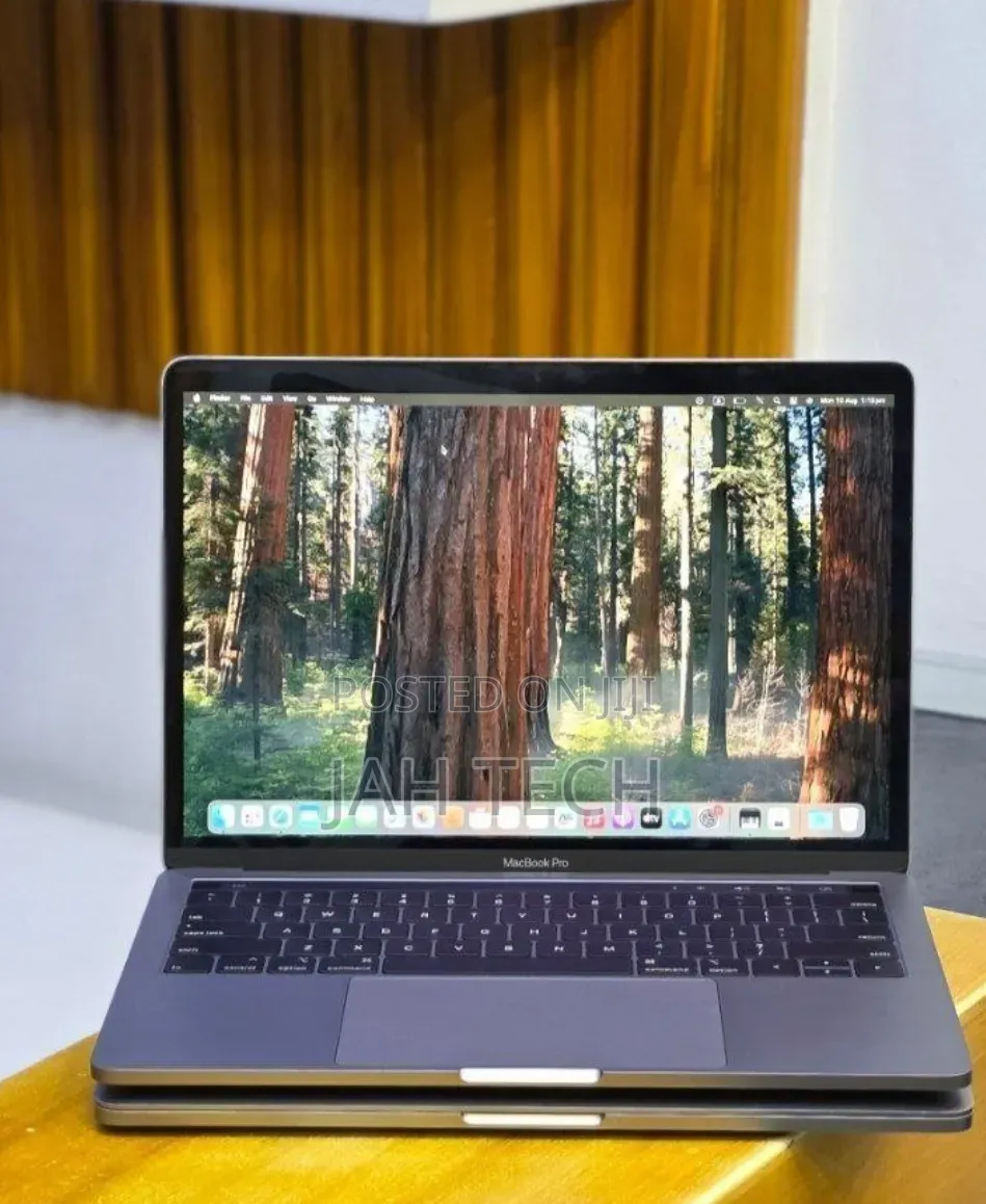 New Laptop Apple MacBook Pro 2019 16GB Intel Core i5 SSD 512GB