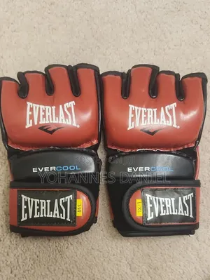 MMA Gloves – Fighting & Combat Sports Gloves