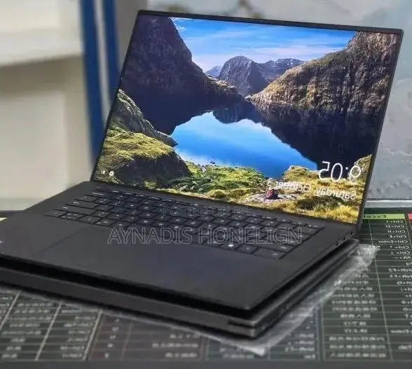 New Laptop Dell Precision 5570 16GB Intel Core i7 SSD 512GB