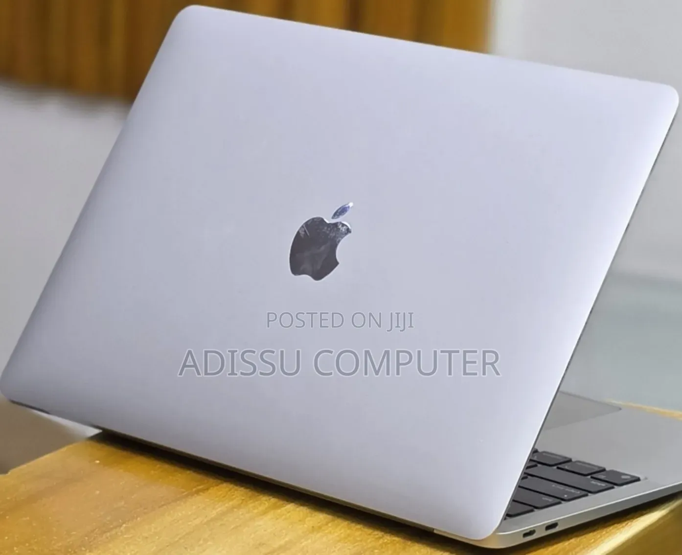 New Laptop Apple MacBook Air 2020 M1 8GB Apple M1 SSD 256GB