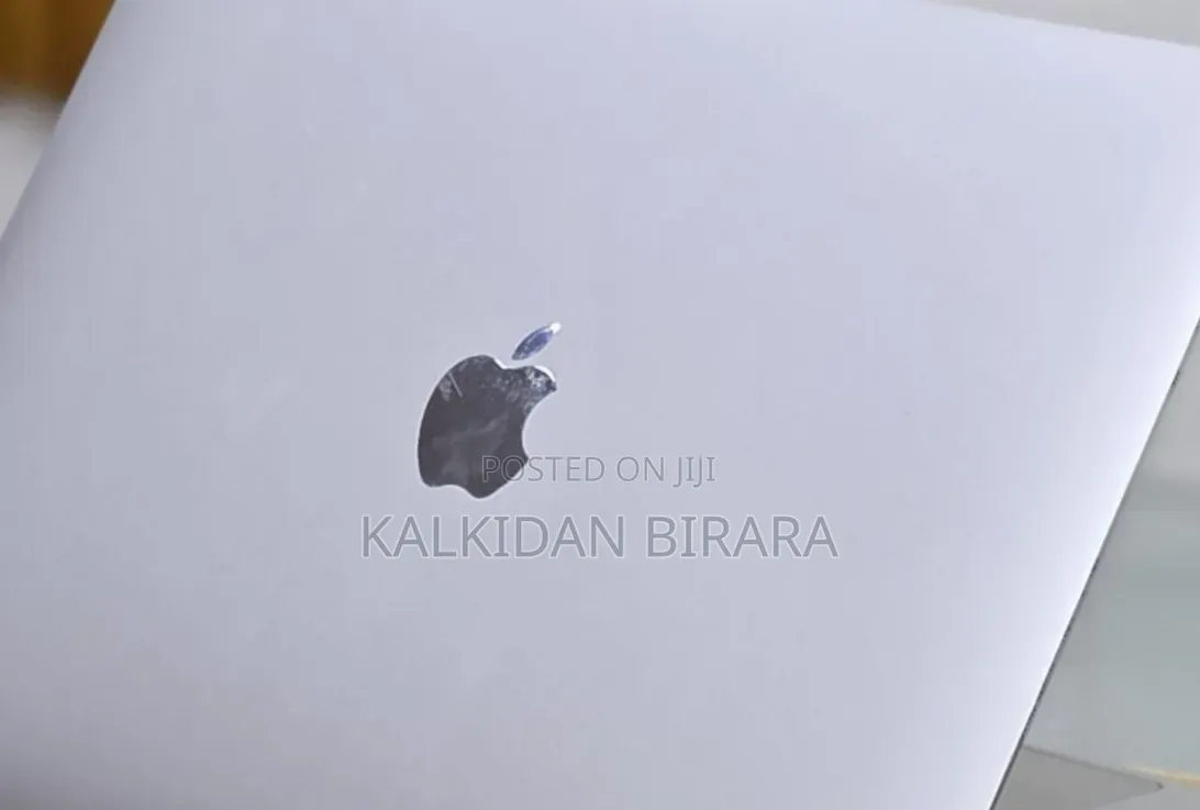 New Laptop Apple MacBook Air 2020 M1 8GB Apple M1 SSD 256GB