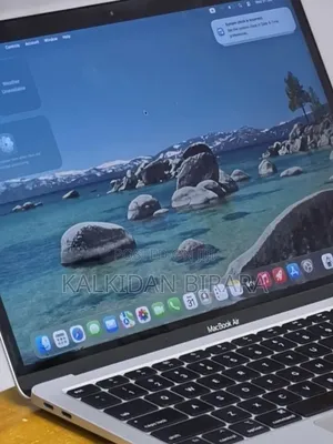 New Laptop Apple MacBook Air 2020 M1 8GB Apple M1 SSD 256GB