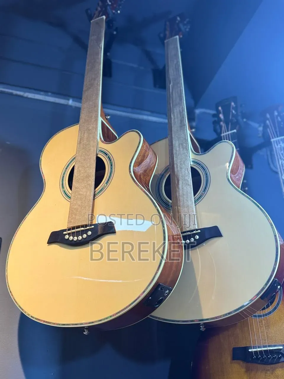 Lucky Star Acoustic Guitar ጊታር
