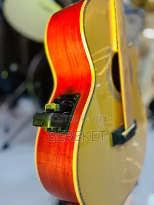 Lucky Star Acoustic Guitar ጊታር