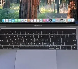 New Laptop Apple MacBook Pro 2019 16GB Intel Core i7 SSD 512GB