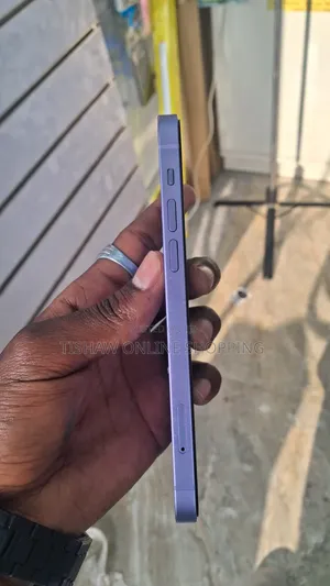 New Apple iPhone 12 64 GB
