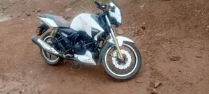 TVS Apache 180 RTR 2020 White